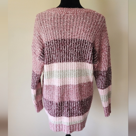 Torrid Women's Multi-Color Striped V Neck Sweater Size 00. - Picture 2 of 7